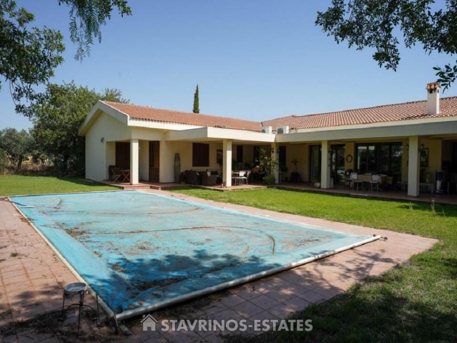 (For Sale) Residential Detached house || Nicosia/Latsia (Lakkia) - 720 Sq.m, 4 Bedrooms, 1.200.000€ 