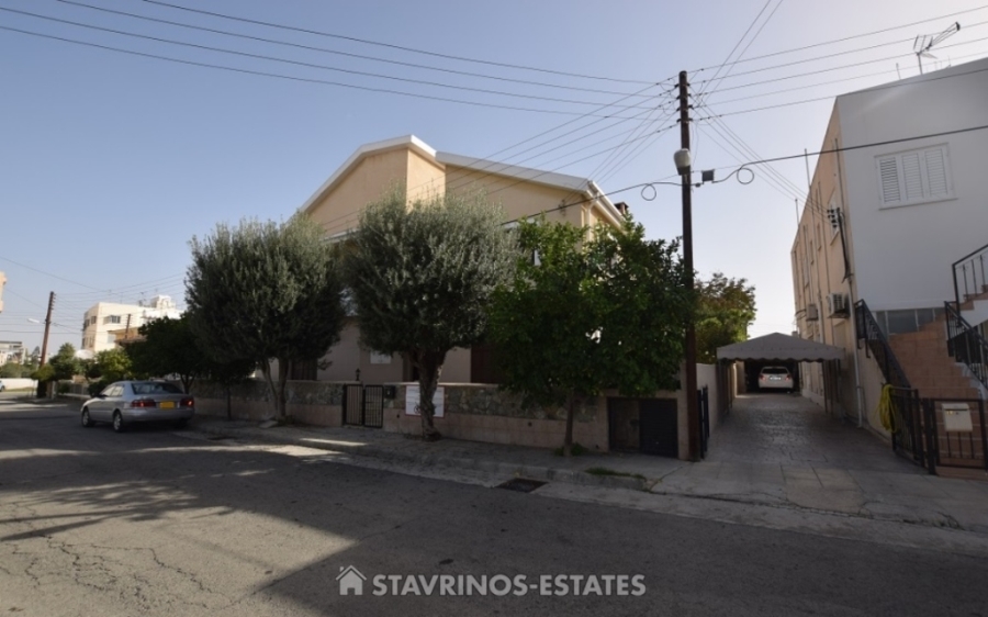 (For Sale) Residential Detached house || Nicosia/Strovolos - 400 Sq.m, 5 Bedrooms, 657.500€ 