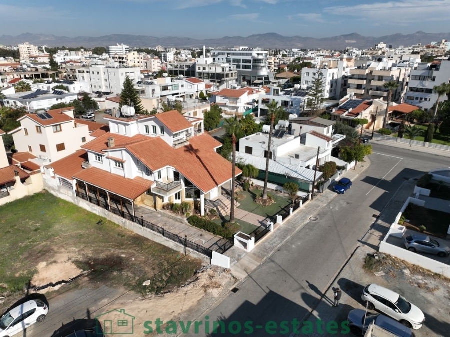 (For Sale) Residential Detached house || Nicosia/Strovolos - 300 Sq.m, 4 Bedrooms, 520.000€ 